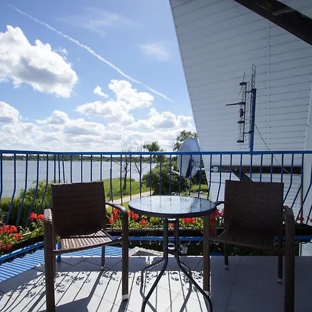 Bed & Breakfast Niebieska Tawerna