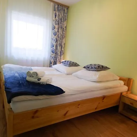 Niebieska Tawerna Bed & Breakfast *