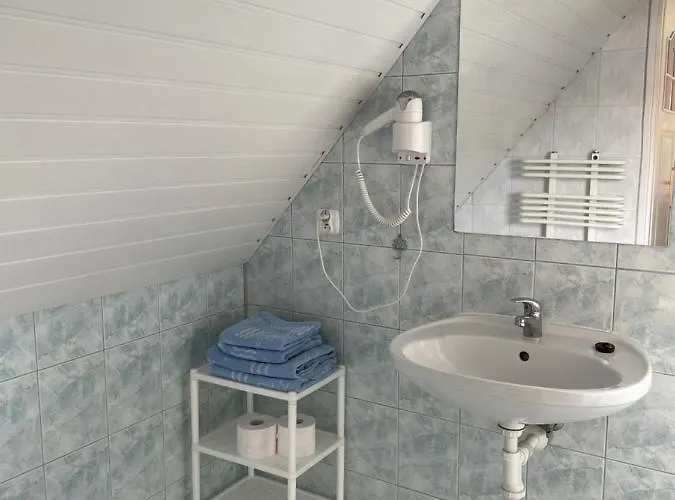 Niebieska Tawerna Bed and breakfast 4*